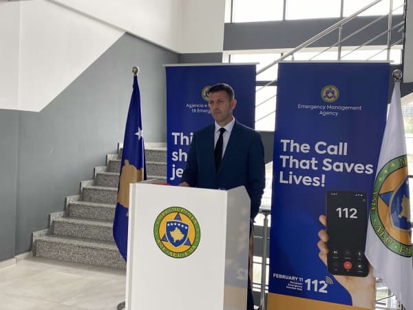 Rreth 300 vatra zjarresh në 5 ditët e fundit, Metaj flet për situatën në Kosovë