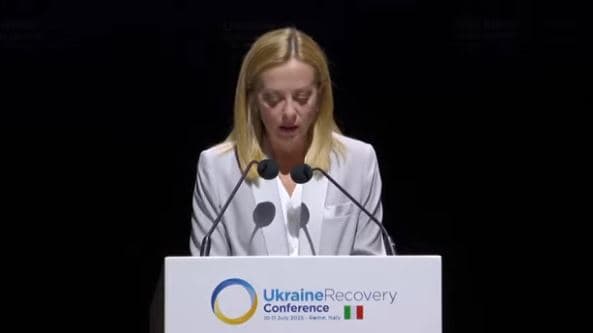Meloni e Italisë godet Rusinë për sulmet e reja, premton ndihmë në rindërtimin e Ukrainës