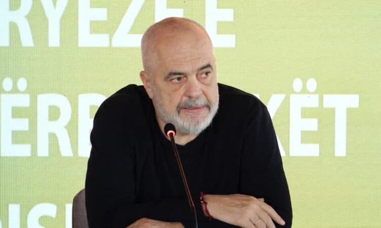 Rama vendos masa të reja për administratën vendore në Shqipëri: Qendër monitorimi për ndërtimet pa leje, operator kombëtar për ujin e mbetjet