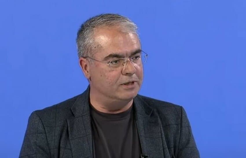 Trump njoftoi se e ndali sulmin e Serbisë ndaj Kosovës, Kurti thotë se nuk ishte informuar – Fetoshi: Qeveria vazhdon të mos ketë komunikim për çështje vitale me ShBA-të