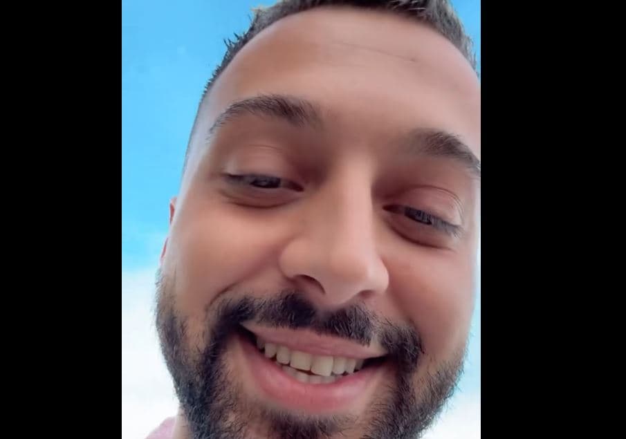 “Jau nxjerri kabllen prej rryme”, Gjesti i kundërpërgjigjet Laertit (video)