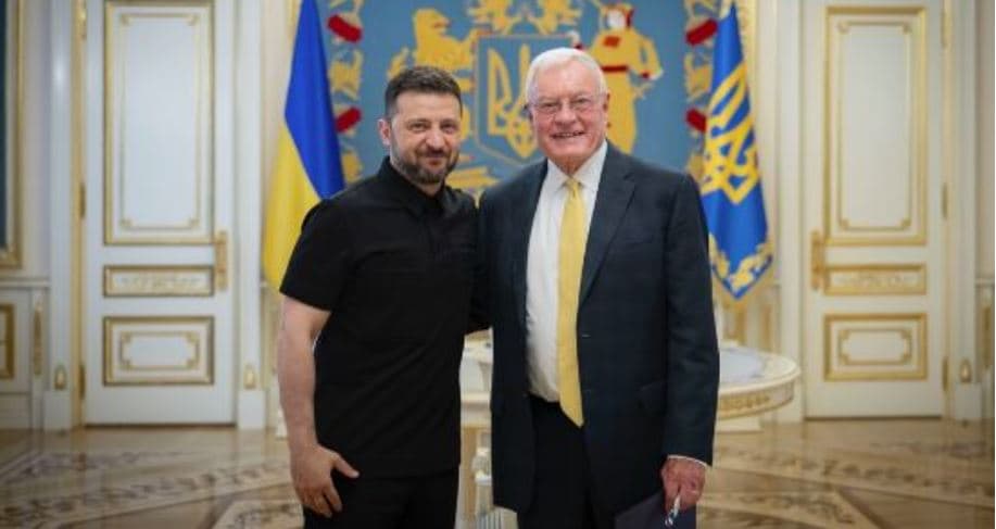 Zelensky takon të dërguarin e Trump në Kiev: Diskutuam rrugën drejt paqes dhe ndihmën ushtarake