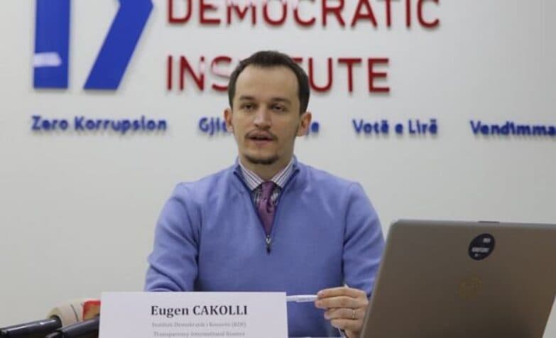 Cakolli: Në çfarë cilësie paguhen, tash e tre muaj, 36 “përfaqësuesit” tjerë të Lëvizjes Vetëvendosje në Kuvend?