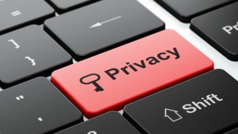 Nënshkruhet marrëveshja që mbron të dhënat personale dhe të drejtën për privatësi