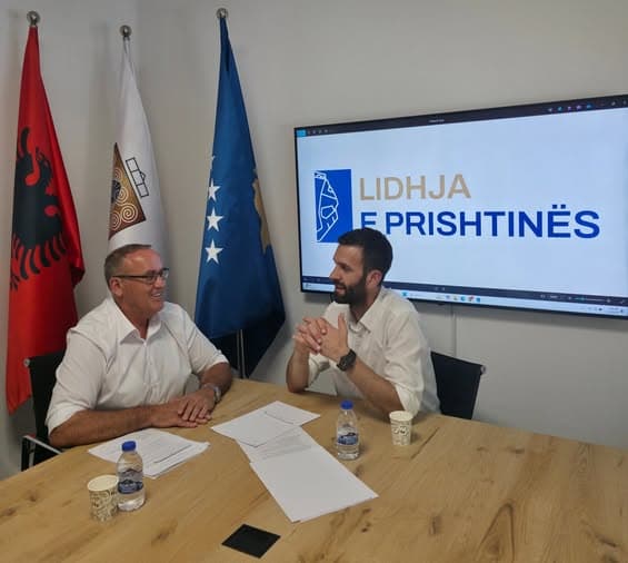 Zgjedhjet e tetorit, në Prishtinë bëhen bashkë Eman Rrahmani e Fehmi Kupina