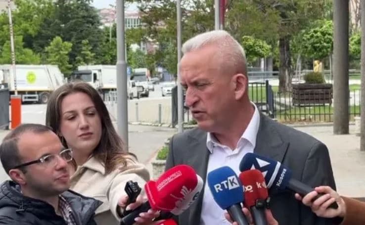 Seanca e 48-të me radhë, Qalaj: S’po shoh sinjal për ndryshim