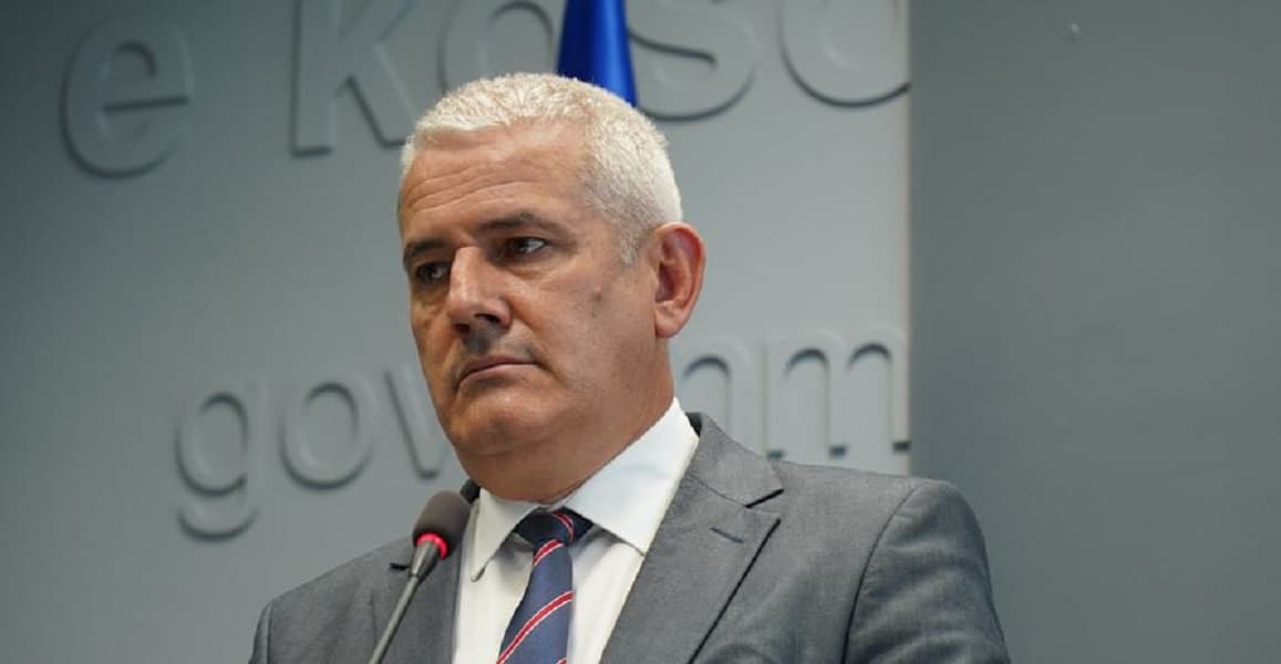 Sveçla jep detaje për arrestimin e policit Bojan Jevtic: Dyshohet për spiunazh për llogari të strukturave të sigurisë së Serbisë