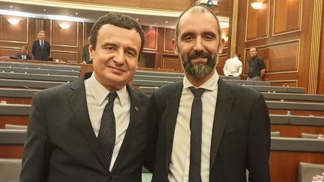 VV zyrtarizon Artan Abrashin si kandidat për Prizren, Kurti e quan figurë me vizion e punëtor