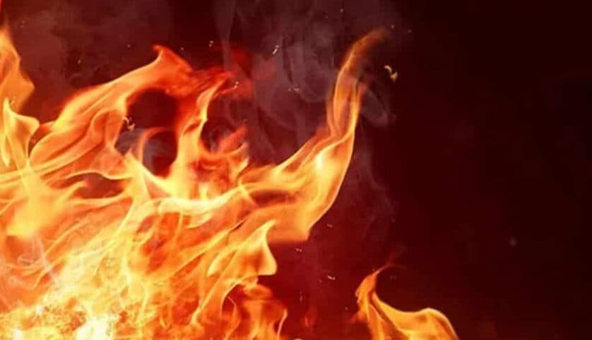 Klinë: Raportohet se një i moshuar u lëndua derisa u pëpoq ta shuante zjarrin