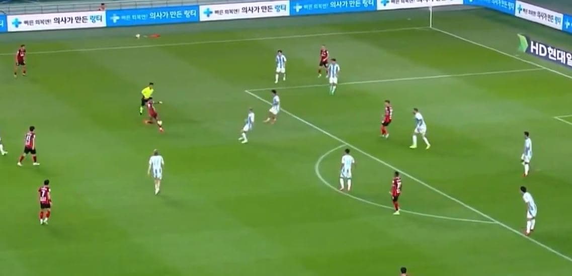 Ish-ylli i Manchester Unitedit shënon një supergol nga distanca