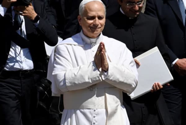 Papa Leo dënon sulmet izraelite mbi civilët palestinezë