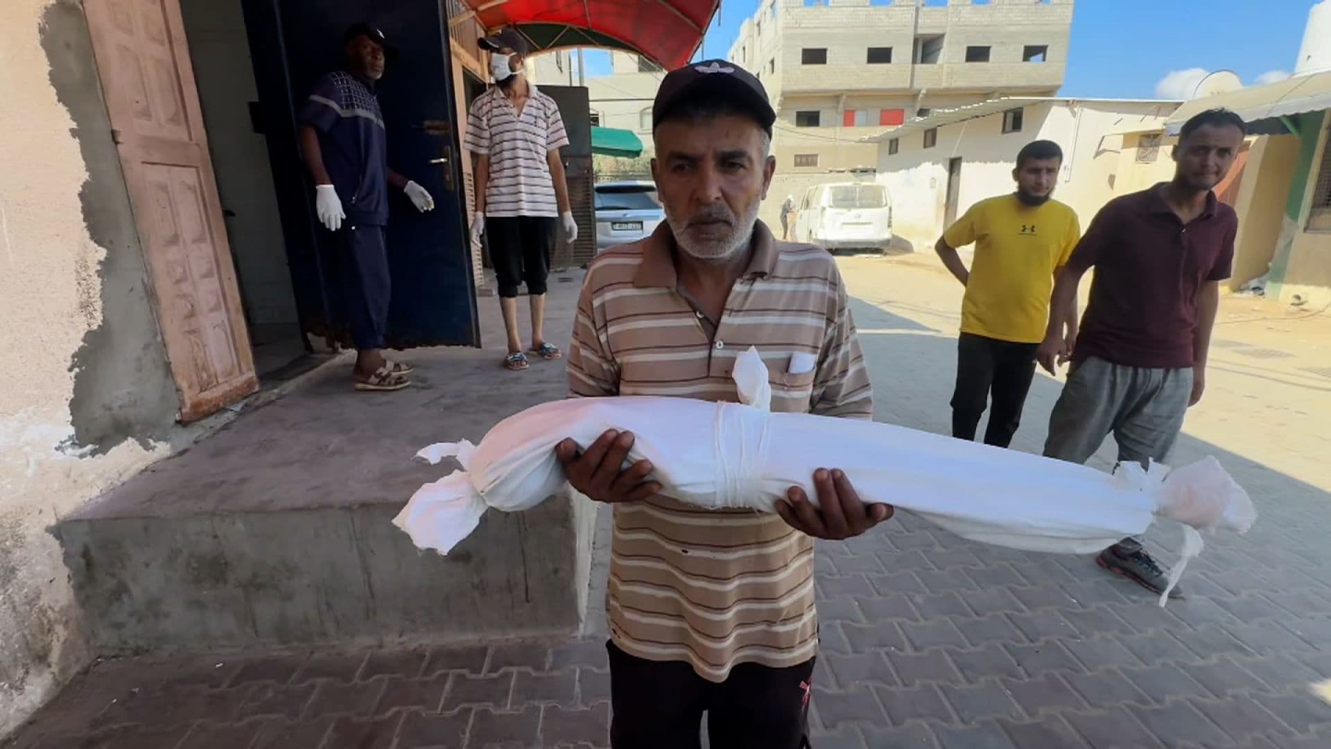 Vajza katërvjeçare vdes nga uria në Gaza ndërsa Izraeli kufizon furnizimin me ushqim