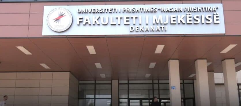 Pas protestës për provimin pranues në Mjekësi, Inspektorati thotë se po trajton ankesat