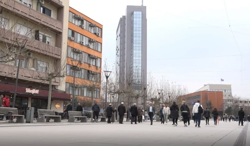 Ish-komandanti i FSK-së thotë se situata politike ndikon negativisht në sigurinë e vendit