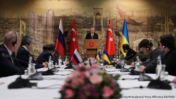 Kremlini: S’pritet mrekulli në bisedimet për paqen në Stamboll