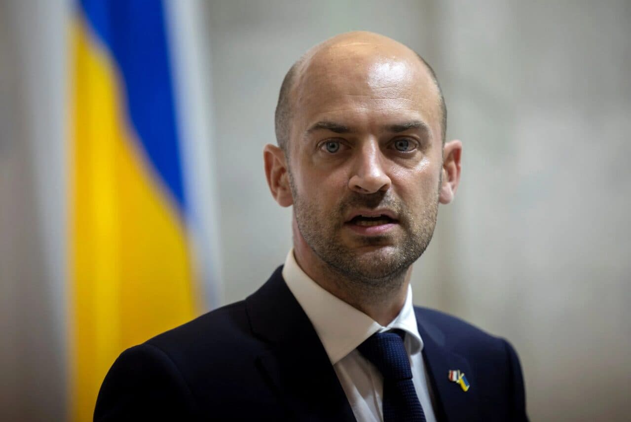 Franca beson se bisedimet Rusi-Ukrainë çojnë në një takim Putin-Zelensky