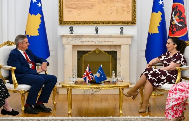 Osmani takohet me Hargreaves, diskutojnë për respektim të rendit kushtetues