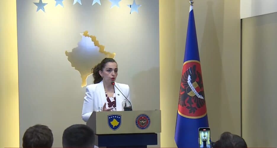 “Krizë që mund të rëndohet”, Osmani: S’shihet në horizont as konsensusi e as kompromisi për konstitiuimin e Kuvendit