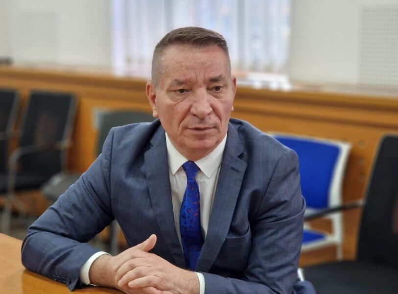 “Ky njeri nuk duhet të merret seriozisht” – Lekaj ‘godet’ Kurtin