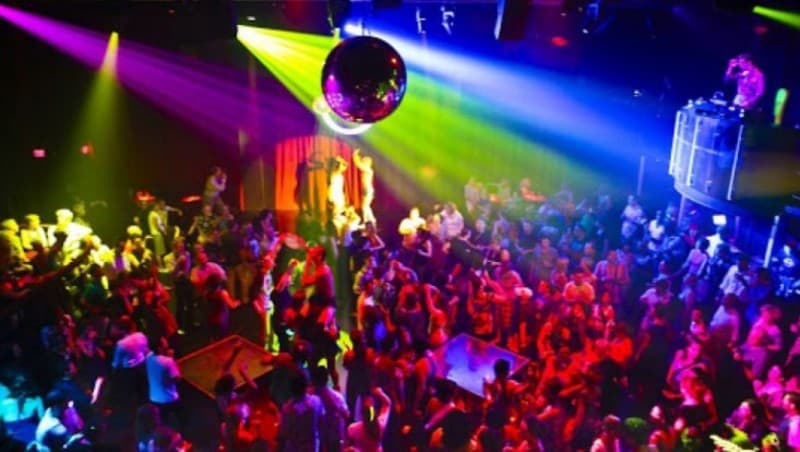 “Gate Club” nuk gjen qetësi – sërish alarm për mjet shpërthyes, ndërhyri edhe policia