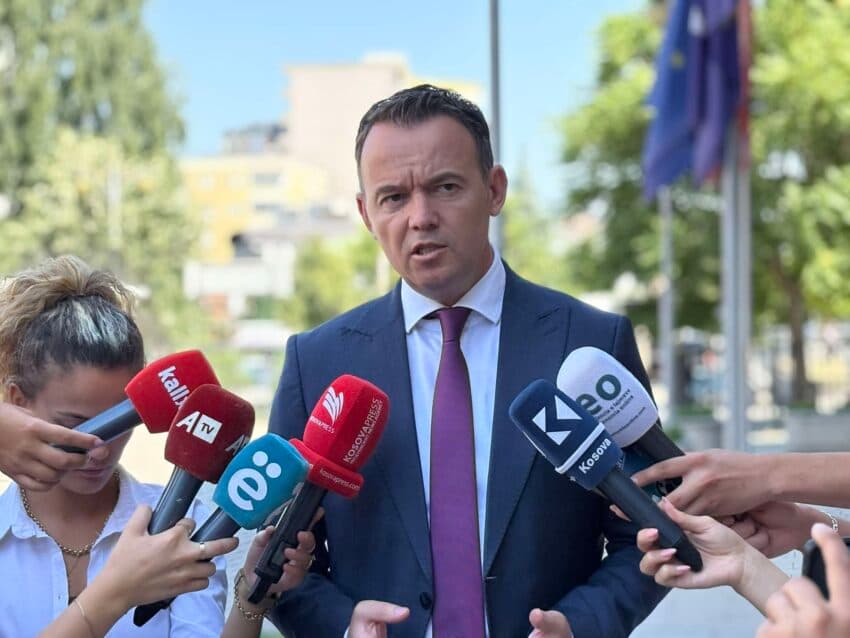Peci për bisedimet me Nismën: Ka diskutime të vazhdueshme, optimist se këtë javë do t’i kemi institutcionet