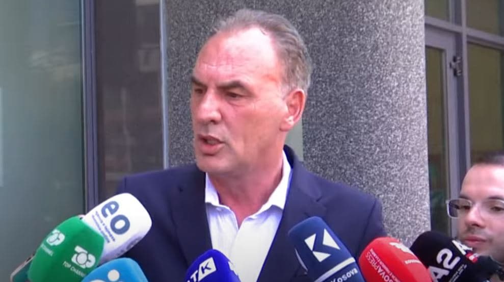 Limaj: Kemi pasur disa takime me Kurtin, opsionet janë në tavolinë – Nuk e japim kontributin për zgjidhje gjysmake, që do të shkaktonin zgjedhje pastaj