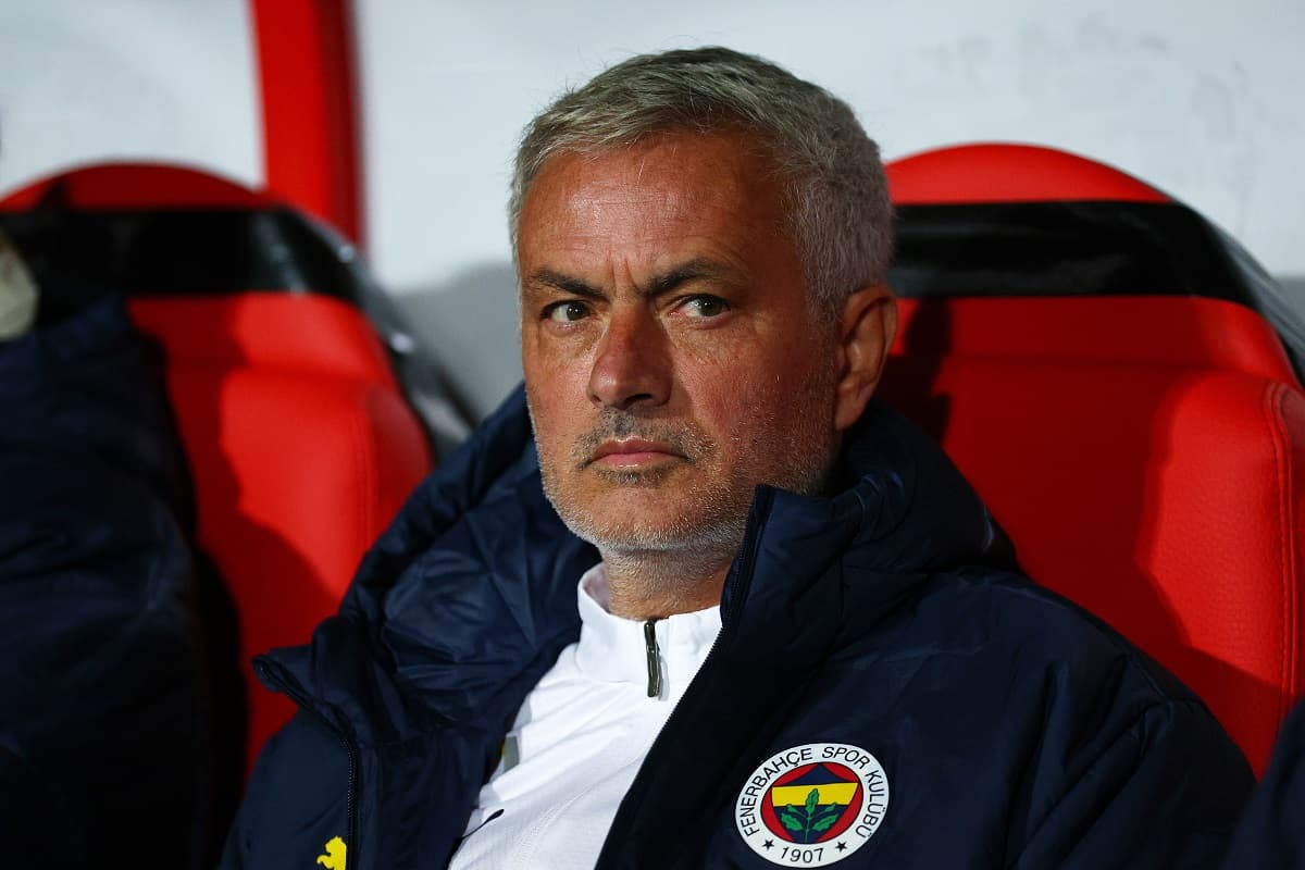 Jose Mourinho e ‘zgjedh’ fituesin e tij të Topit të Artë, nuk është as Dembele e as Yamal