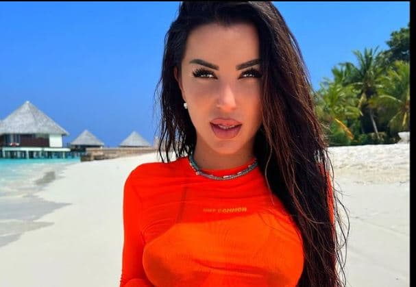 Roza flet pa dorëza për vajzat që “shesin trupin”: Prostitucioni është zanat i vjetër