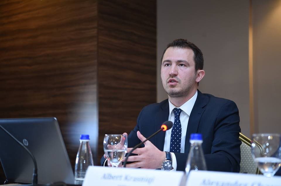 Krasniqi propozon një zgjidhje për daljen nga ngërçi: Një fitore për të gjithë