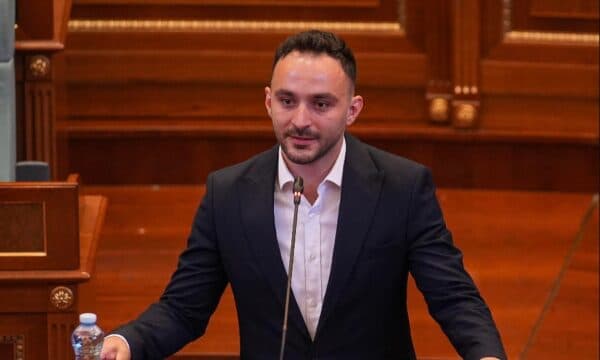 Guri: Burri i motrës së Fitore Pacollit udhëheq organizatën që fitoi fonde nga Qeveria