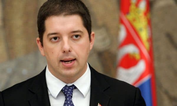 Gjuriq bisedon me ambasadorët e Rusisë dhe Kinës për arrestimin e Popoviqit