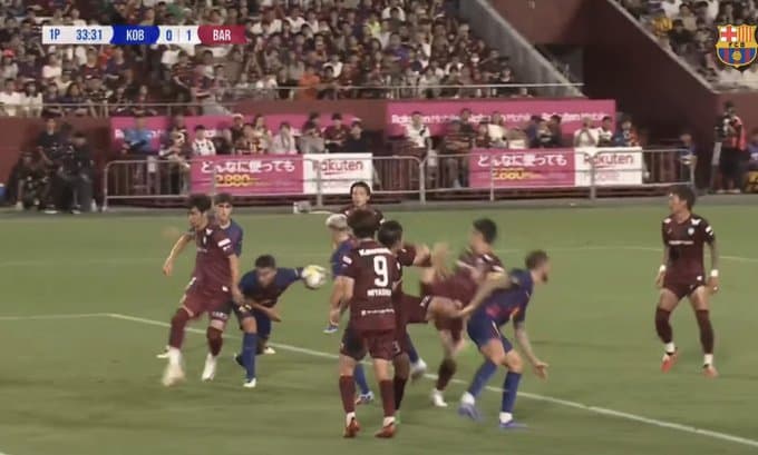 Barcelona shënon një gol të dyshimtë në miqësoren ndaj Vissel Kobes