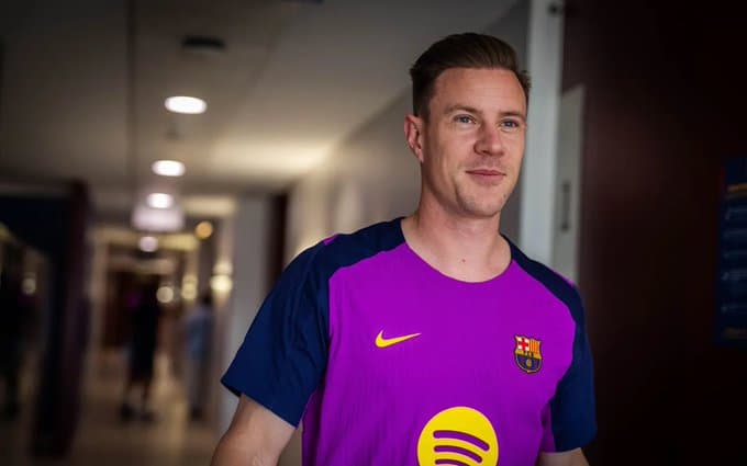 Ter Stegen i nënshtrohet një operacioni
