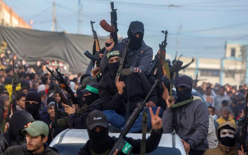 Bota arabe i thotë Hamasit të lëshojë armët dhe t’i japë fund sundimit të Gazës