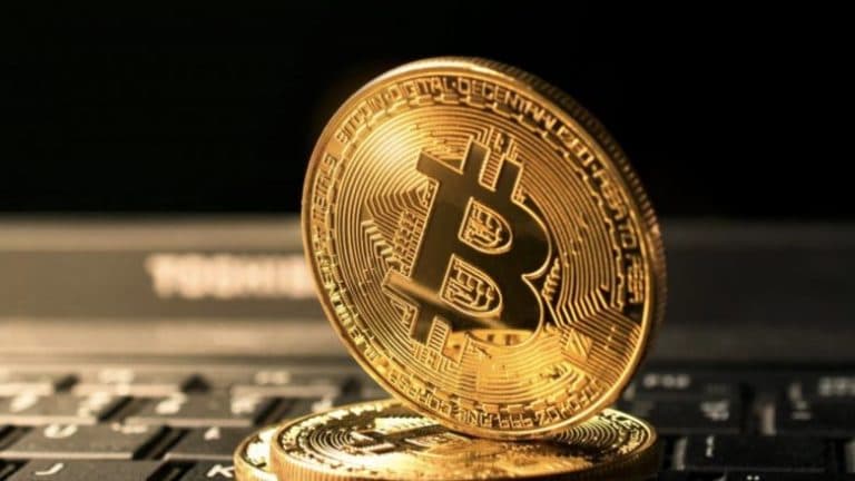 Bitcoin “fluturon” mbi 122 000 USD, shënohet rekordi i radhës