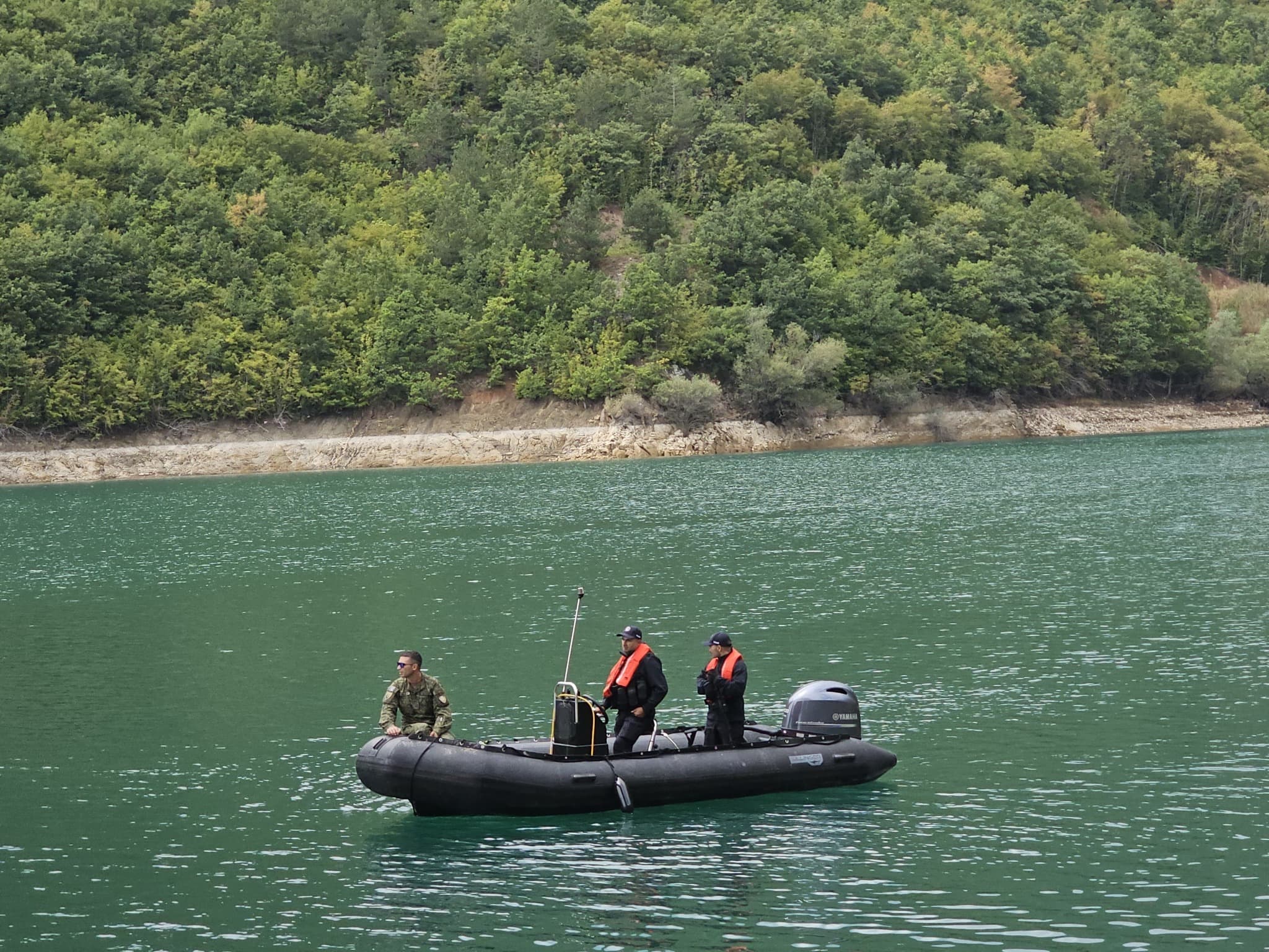 Sot bëhet varrimi i 33 vjeçarit që humbi jetën në Liqenin e Ujmanit