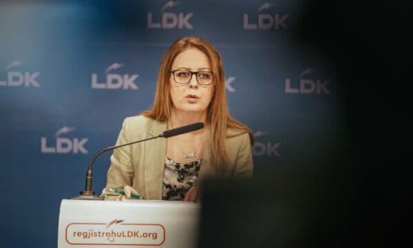 Bajrami: ZRrE-ja duhet ta pezullojë vendimin – përndryshe Prokuroria le të zbarkojë në zyrat e tyre