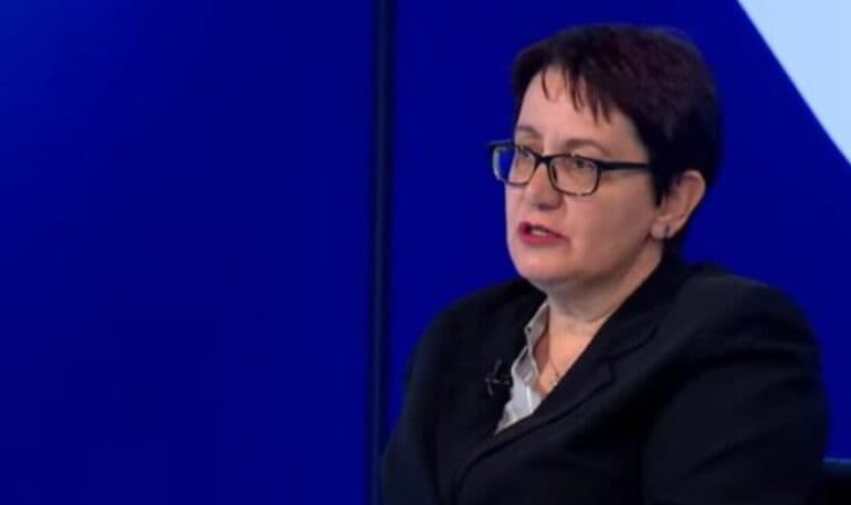 Dërguti: Partitë i vendosin kandidatet gra në komunat që e dinë se s’kanë gjasa të fitojnë