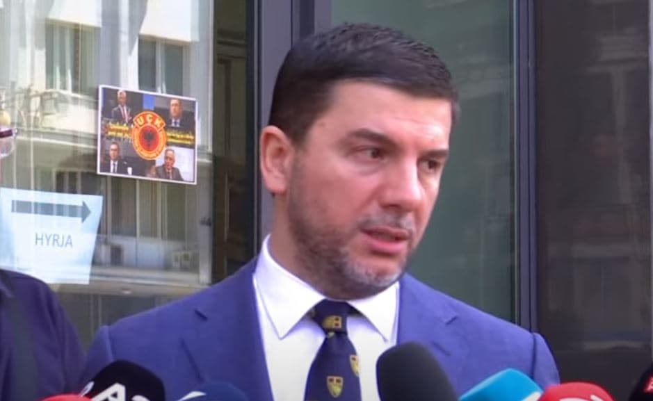 Krasniqi i fton qytetarët për të protestuar me 7 gusht kundër Gjykatës Speciale: Me çlirimtarët, për drejtësi, për Kosovën