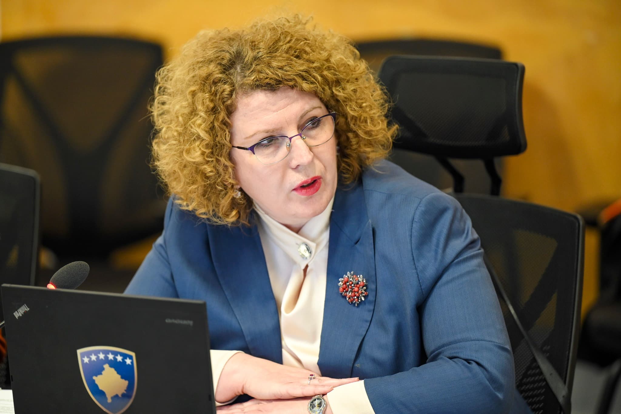 Rozeta Hajdari lëshohet fort në akuza ndaj prokurorit Special: Vet autorizon paligjshëm, vet i liron përgjegjësit nga përgjegjësia