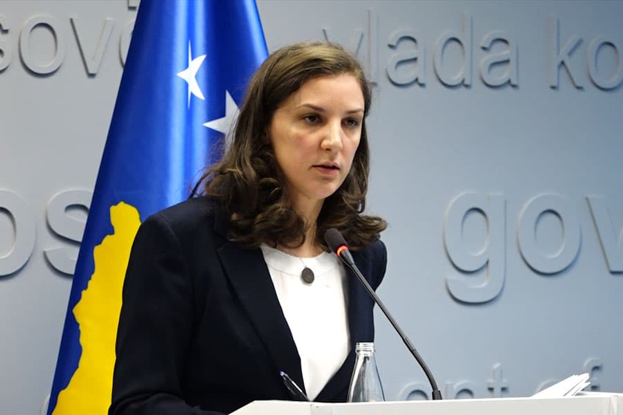 Rizvanolli i lë në baltë bizneset: Vendimet për tregun e lirë të energjisë i takojnë ZRrE-së