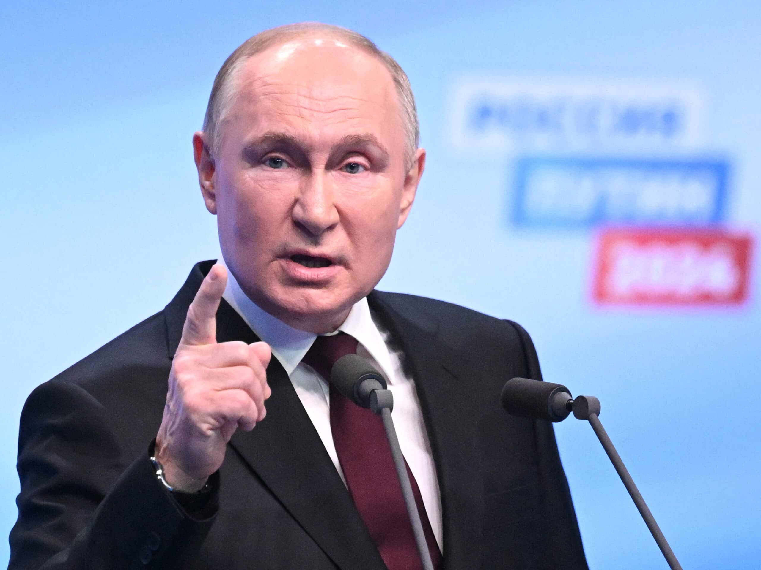 Putin fajëson Ukrainën për mungesën e përparimit në bisedimet për armëpushim