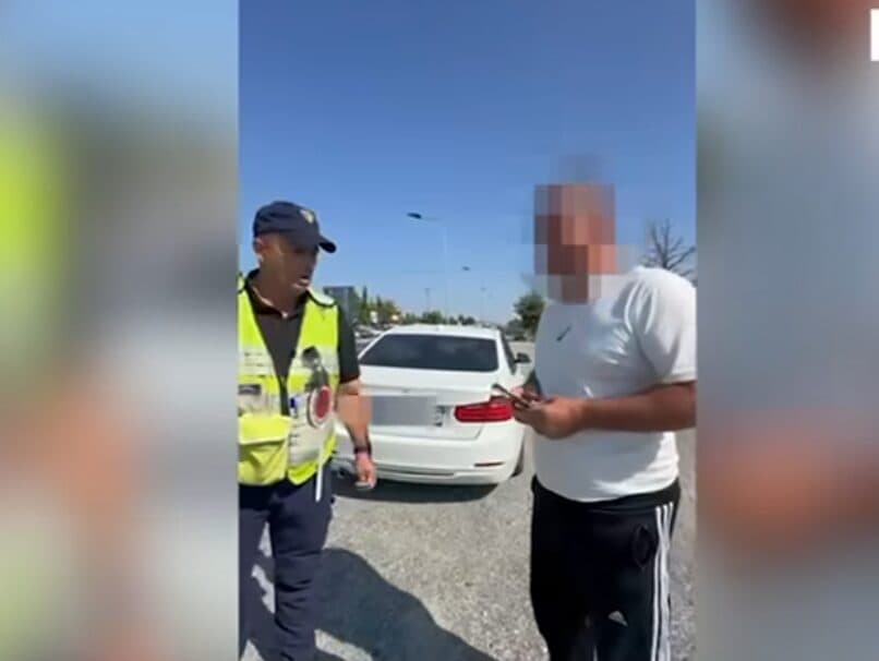 Kosovarit i humb telefoni në Lezhë, policia ia gjen e ia kthen atij