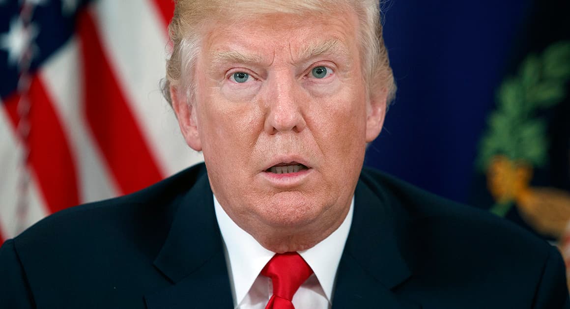“Bëra mirë”, Trump shkarkon një zyrtare të lartë për shkak të shifrave të vendeve të punës që tha se e nxorën keq