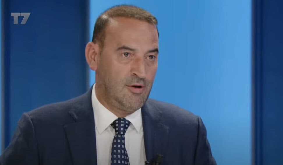“Dhoma gazi për shqiptarët”, reagon Daut Haradinaj: Asnjë fjalë nga kumbara i koalicionit qeverisës në RMV Albin Kurti