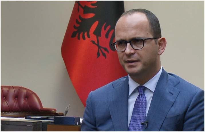 Brohoritjet antishqiptare në prani të Mickoskit, Bushati: Galeri turpi, e papranueshme heshtja e zyrtarëve të lartë që ishin aty