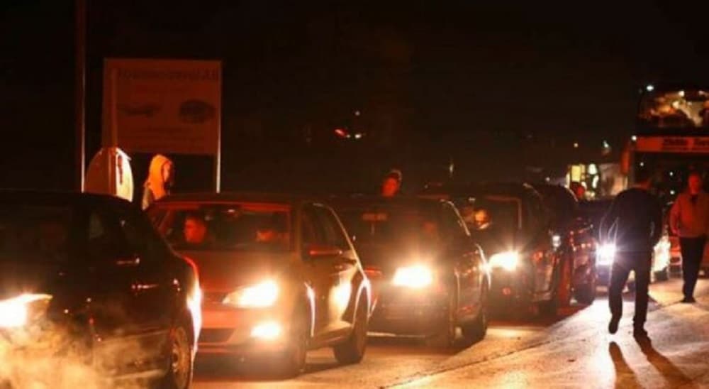 E FUNDIT: Deri 1 orë duhet të prisni në këtë pikë kufitare për të hyrë dhe dalë nga Kosova