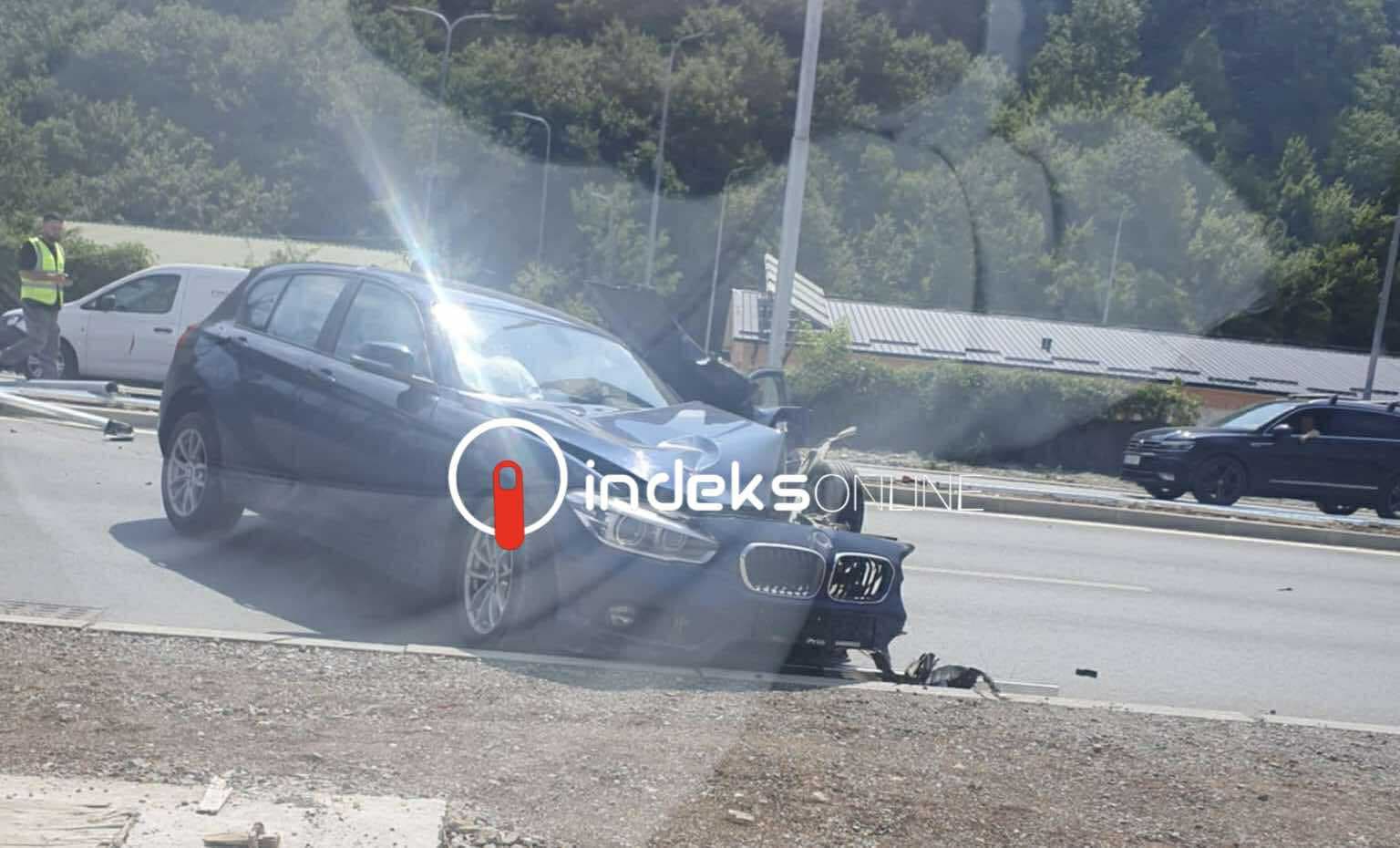 Aksidentohet BMW-ja në rrugën Prishtinë-Podujevë