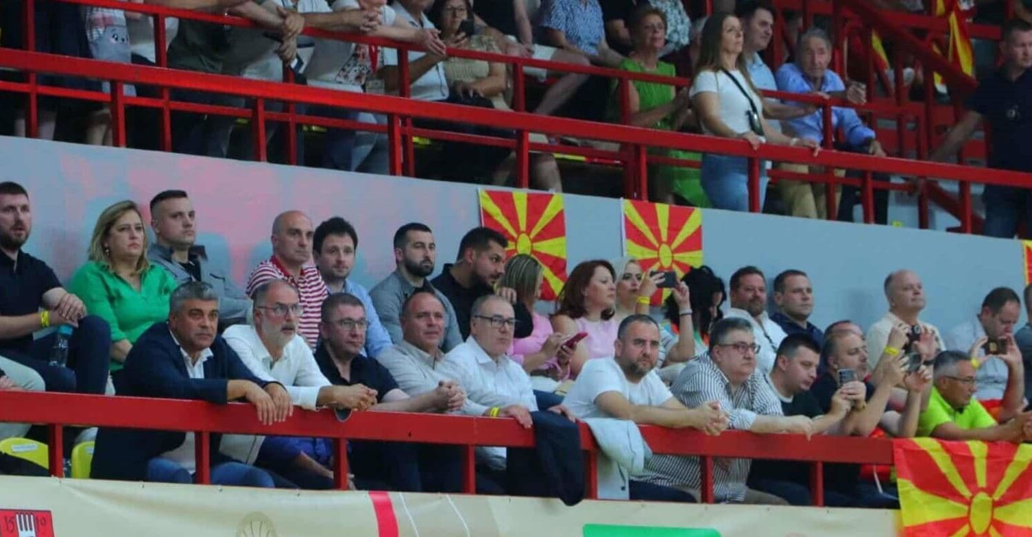 Mickoski dënon thirrjet antishqiptare në Kumanovë, Osmani kërkon masa të menjëhershme