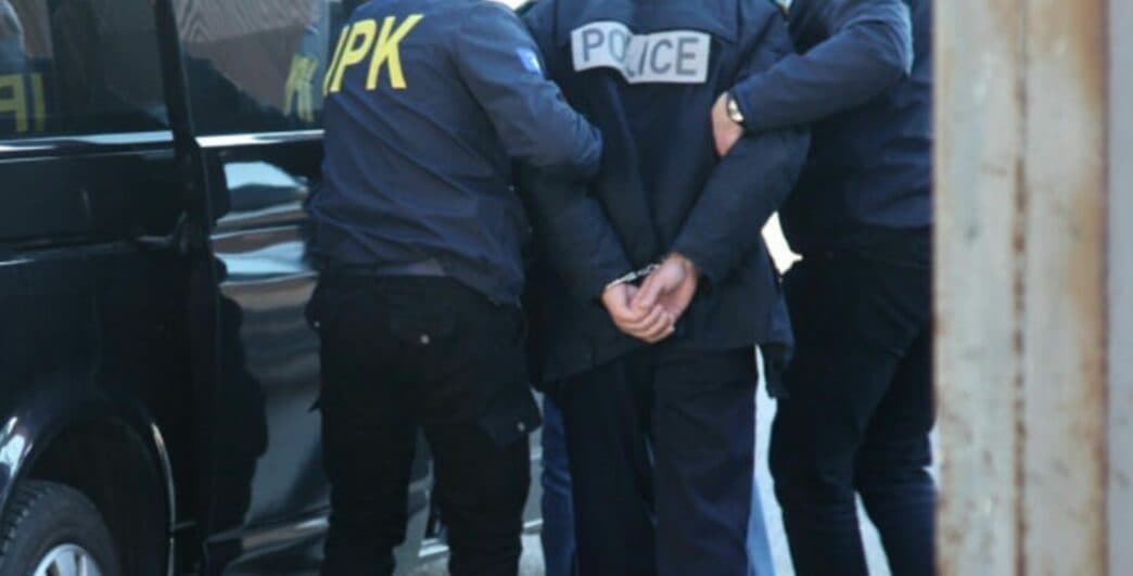 Aksion i IPK-së dhe Prokurorisë në Prizren: Arrestohen katër persona, mes tyre një kolonel policor